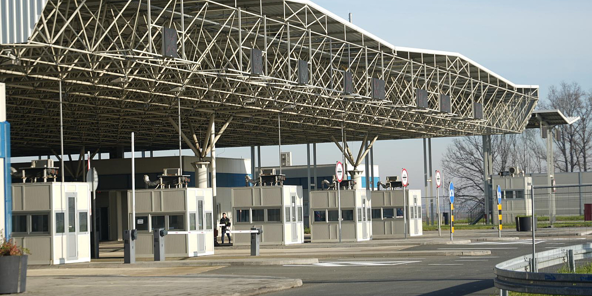 Bh. privreda gubi milione KM zbog neotvaranja novog GP Gradiška: Nepovratni sati čekanja i za građane