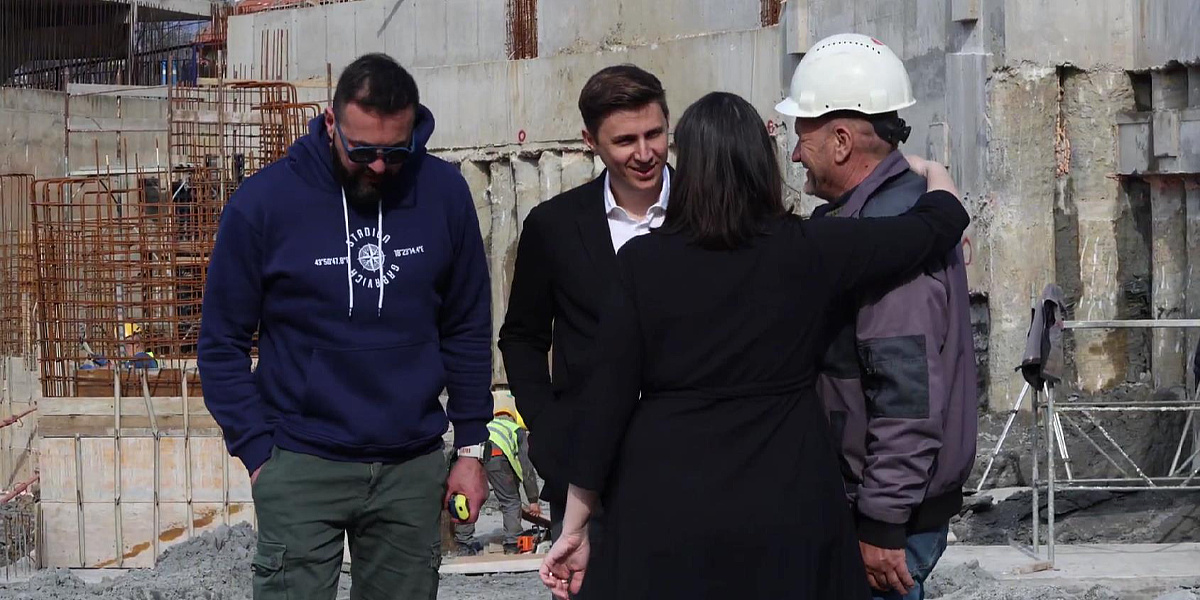 Izgradnja južne tribine stadiona Grbavica u punom zamahu, Magoda, Karić i Uk prezadovoljni radovima