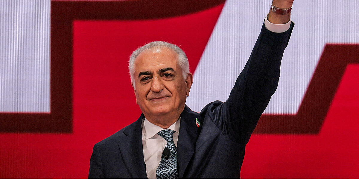 Pahlavi govorio na velikom skupu u SAD-u, izazvao suze i ovacije publike: Namjeravam učiniti Iran ponovo velikim