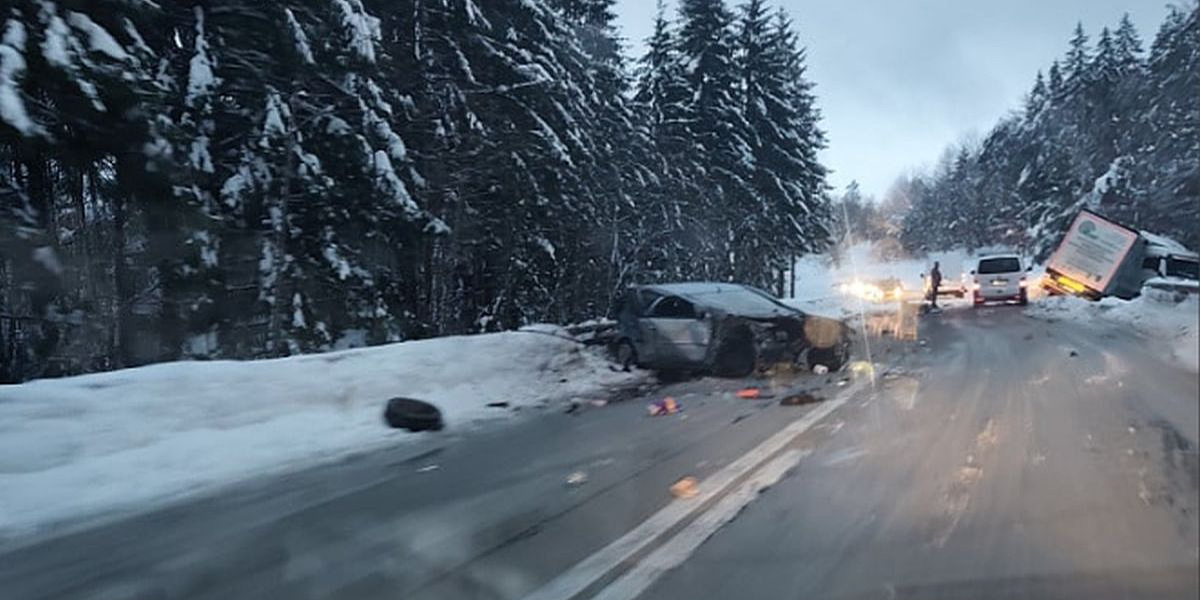 Stravična saobraćajna nesreća kod Ključa: Jedna osoba poginula, druga u kritičnom stanju