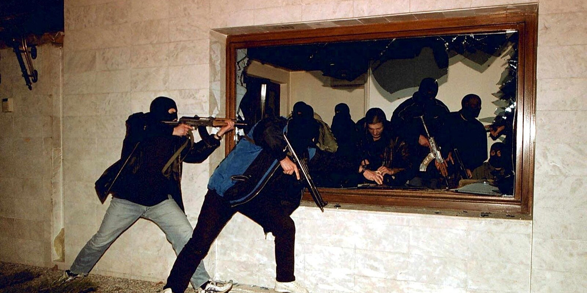 Najduža noć u Beogradu: Šta se dešavalo iza zatvorenih vrata vile 