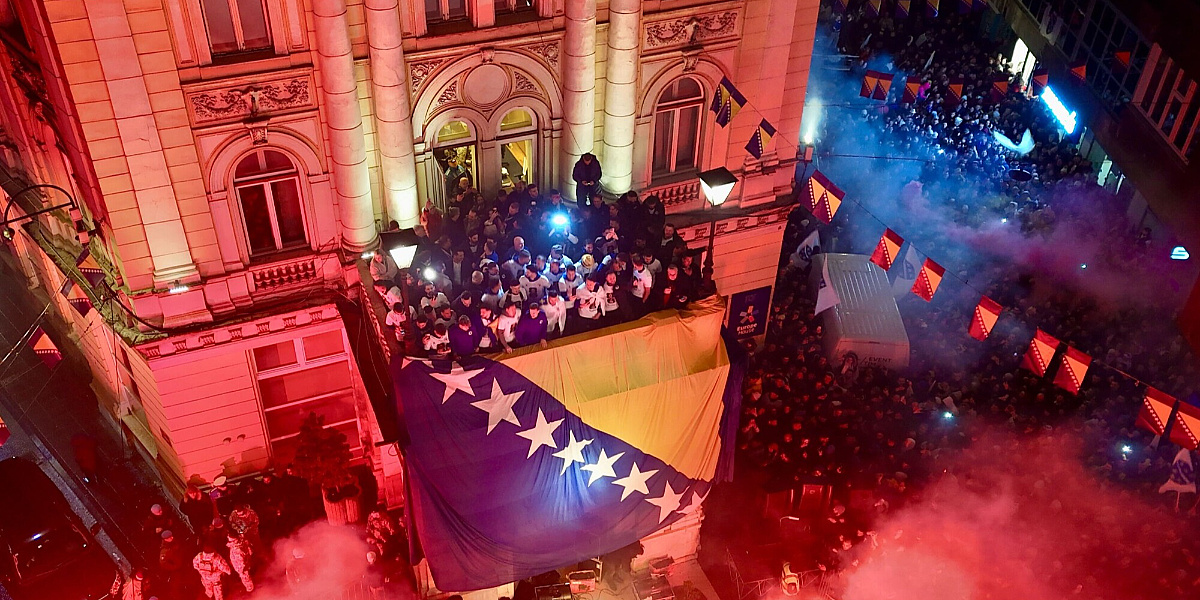 Doček u Sarajevu: Zmajevi stigli do Visokog, bliže se Vječnoj vatri