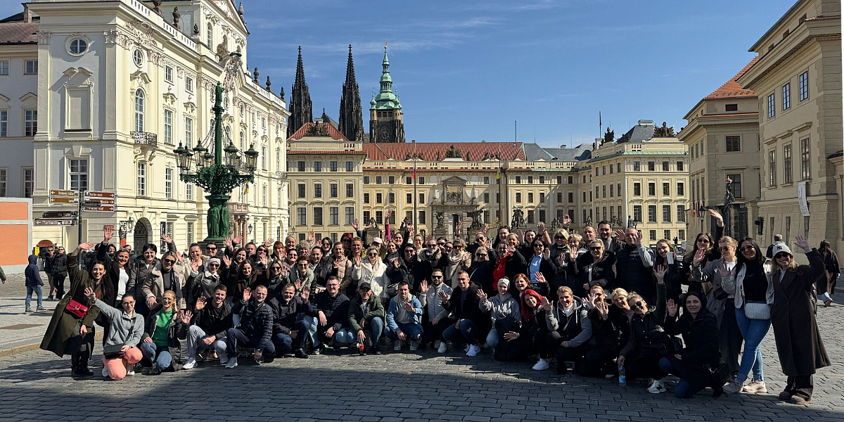 Kada kolege biraju najbolje: Grupa zaposlenika Tropic Maloprodaje nagrađena putovanjem u Prag