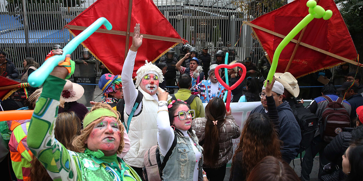 Neobičan protest u Južnoj Americi: Stotine klaunova izašlo na ulice, ministra pitali 