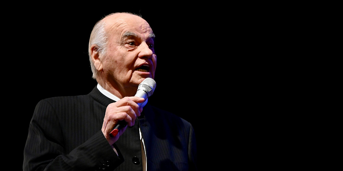 Zvonko Bogdan u pratnji orkestra nastupio u BKC-u, publika uživala u starogradskoj tamburaškoj muzici