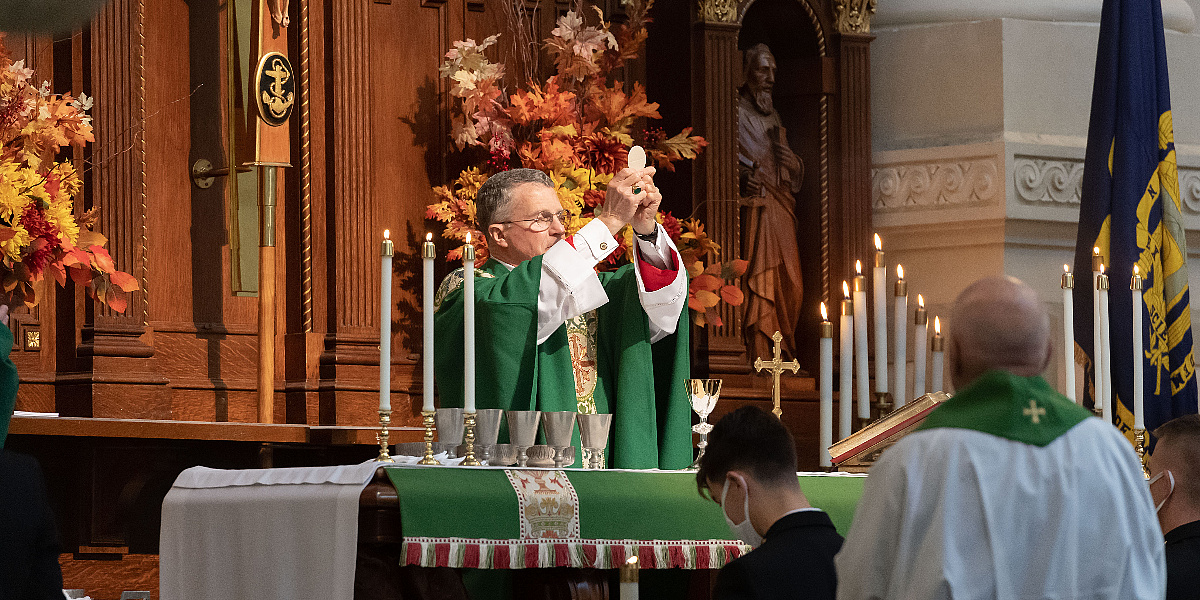 Nadbiskup američke vojske upozorio da rat protiv Irana ne spada u 