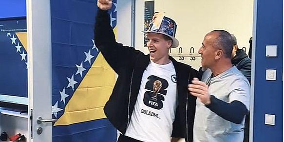 Na vratima zastava BiH, a u svlačionici ludnica: Pogledajte kako je Karlsruher dočekao Burnića