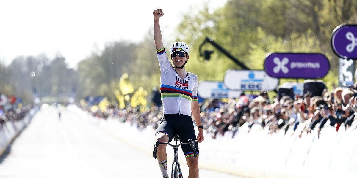 Pogačar pobijedio na utrci u Flandriji, ali mu prijeti kazna zbog prelaska pruge na crveno svjetlo