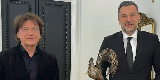 Zdravku Čoliću uručen diplomatski pasoš BiH: 