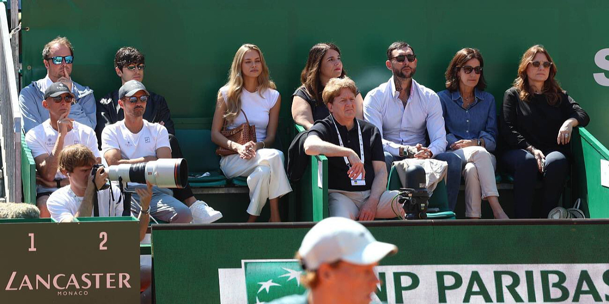 Prelijepa Bosanka bodrila Jannika Sinnera iz prvih redova na Mastersu u Monte Carlu