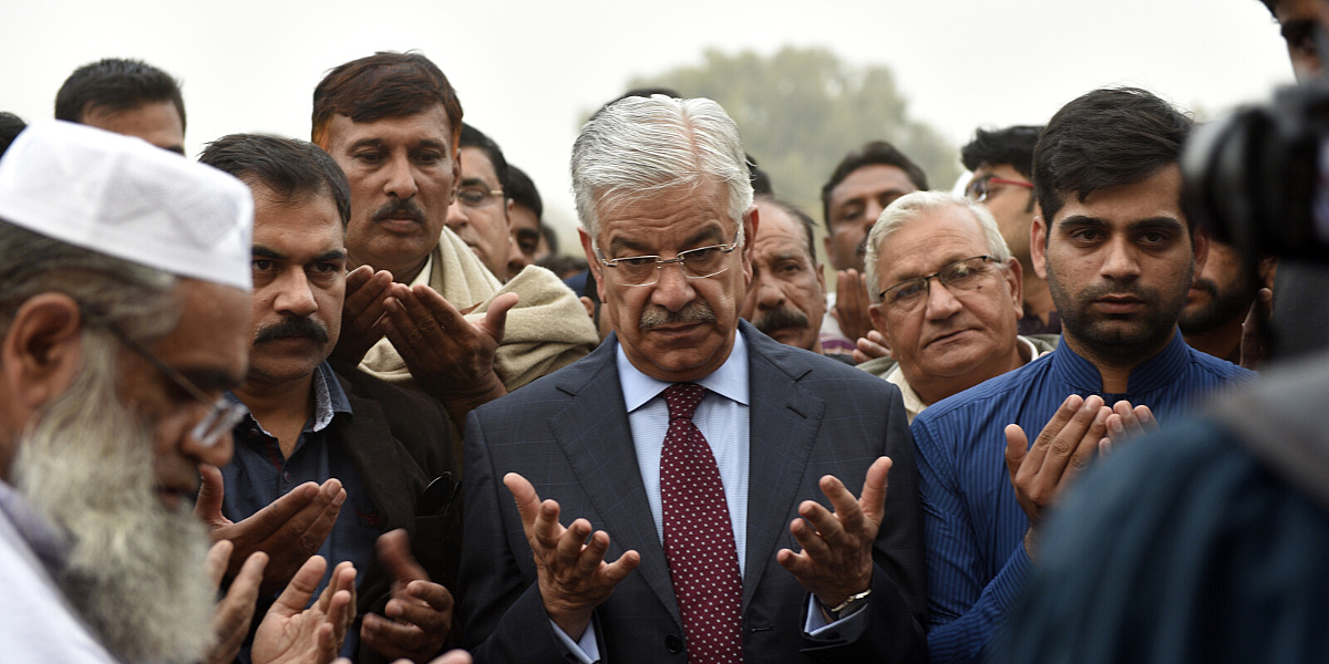 Pakistanski šef odbrane zapalio mreže: 