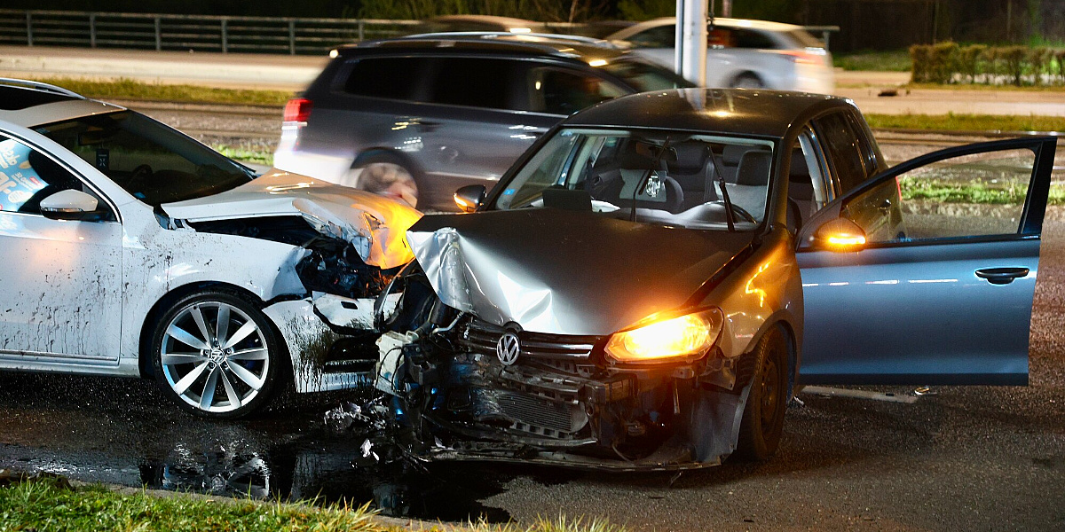 Sarajevo: Dvije osobe povrijeđene u sudaru na glavnoj saobraćajnici, vidljiva veća materijalna šteta