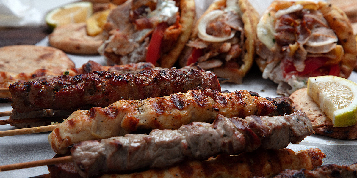 Tajna sočnog mesa s roštilja krije se u koraku koji većina ljudi preskače, mali detalj pravi veliku razliku