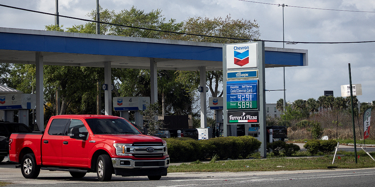 Cijene nafte opet rastu, barel otišao preko 100 dolara zbog američke prijetnje blokadom iranskih luka