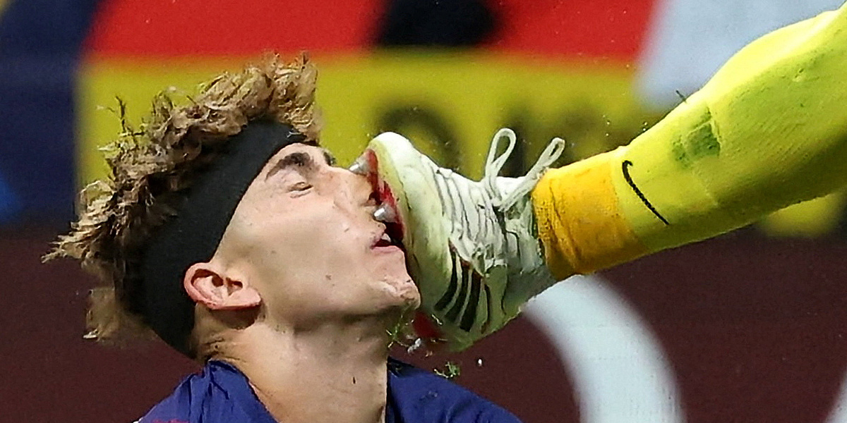 Pogledajte stravičan start golmana Atletica na Ferminu, Barcin ofanzivac završio sav krvav