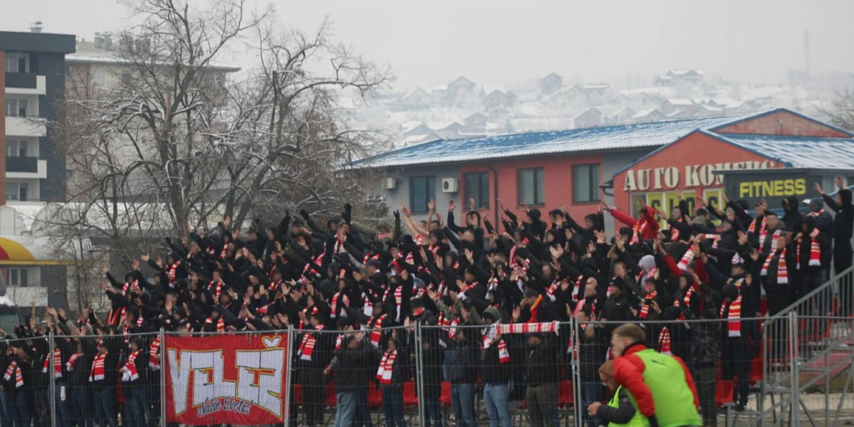 Apsurd u Doboju: Zbog skandiranja 