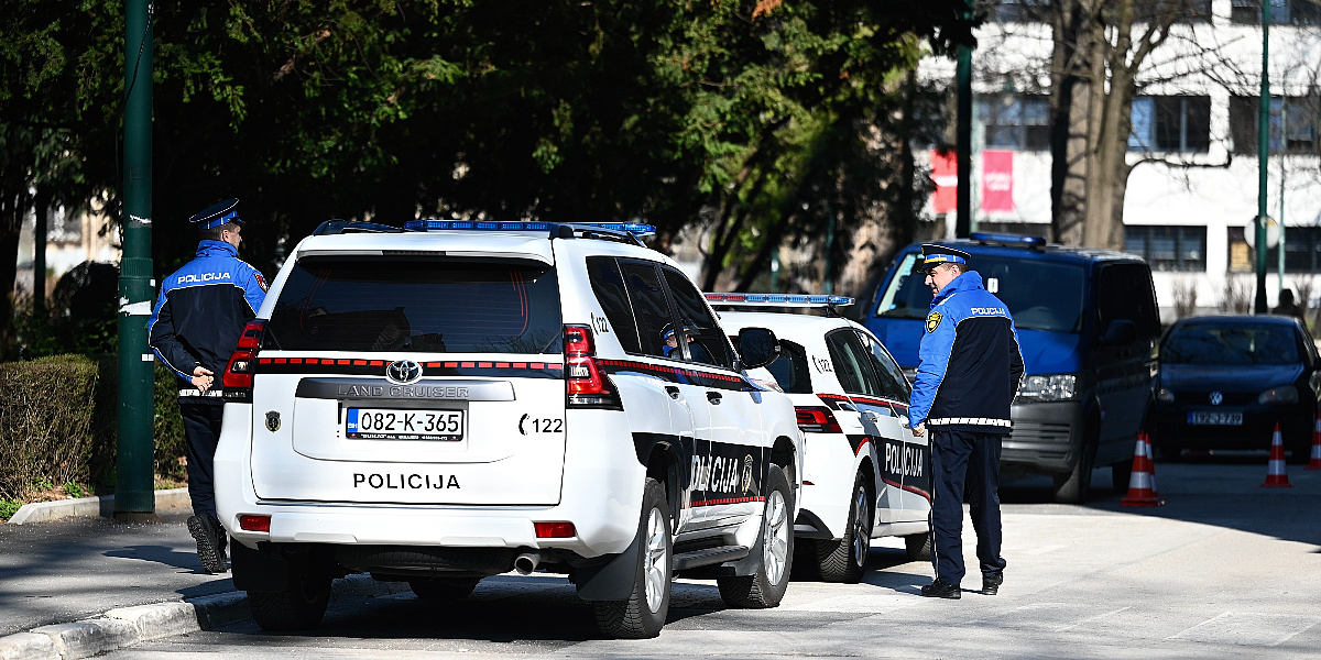 Zbog ubistva Adnana Metanovića određen pritvor osumnjičenima Dini Ćoriću, Arminu Šljivi i Nikoli Pranjiću