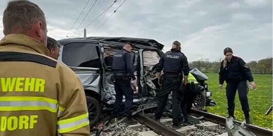 Objavljene stravične fotografije uništenog automobila Alexa Manningera, koban bio odlazak na pecanje