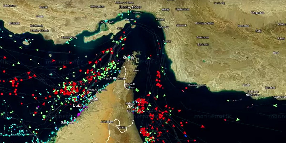 Iako otvoren, brodovi ga i dalje izbjegavaju: Pogledajte interaktivni prikaz kretanja kod Hormuškog moreuza