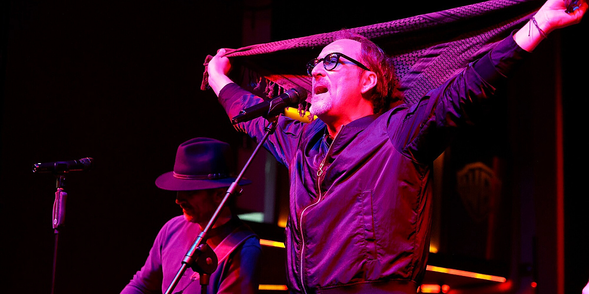 Almas Smajlović održao koncert u Slogi: Večer prepuna emocija i nostalgičnog zvuka