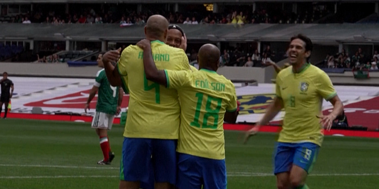 Ikone na jednom mjestu: Pogledajte Ronaldinha, Kaku i Adriana ponovo na terenu