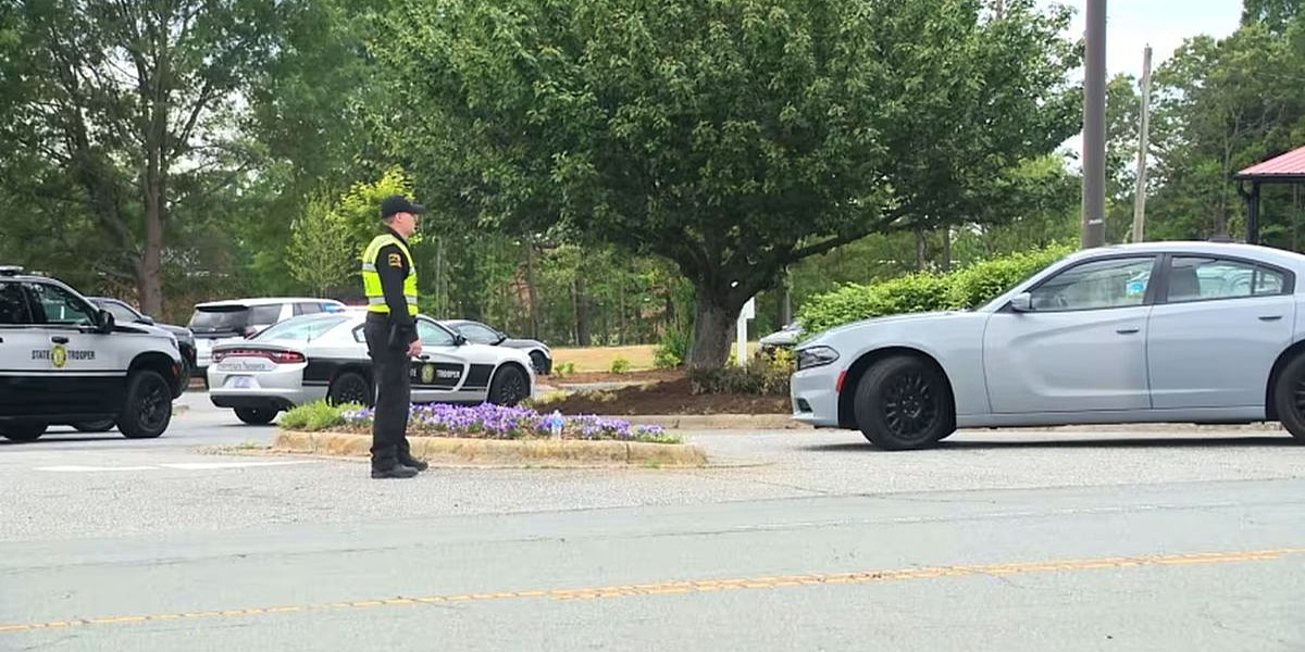 Masovna pucnjava kod škole u SAD-u: Dječaci se dogovorili da se potuku, na kraju ubijene dvije osobe