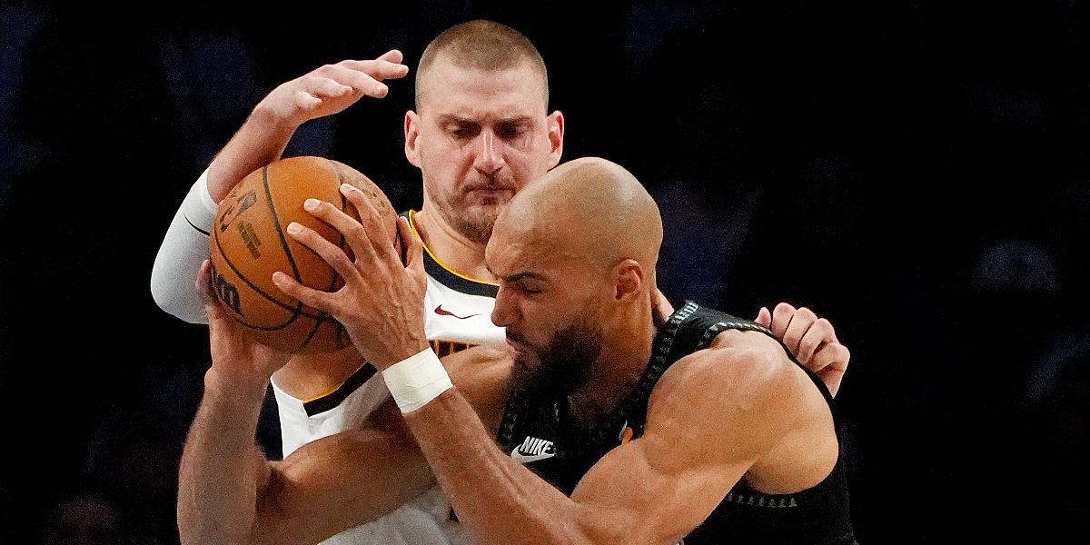 Minnesota dominantnom odbranom nad Jokićem i Murrayjem povela protiv Denvera u trećoj utakmici play-offa