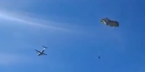 Španska vojska vježbala ispuštanje vozila iz aviona: Greška dovela do štete od 600.000 eura