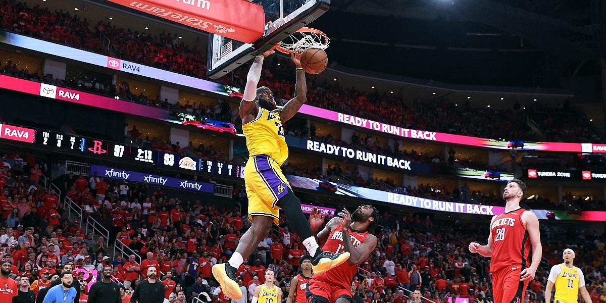 LeBron nosio Lakerse do velikog preokreta i vodstva 3-0 protiv Rocketsa