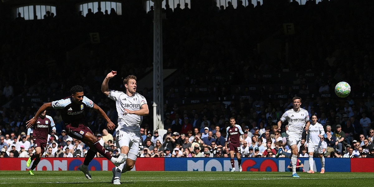 Fulham savladao Aston Villu i ostao u trci za plasman u evropska takmičenja