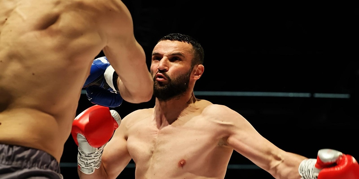 Mesud Selimović jednoglasnom odlukom sudija savladao opasnog Nikolaja Nikova