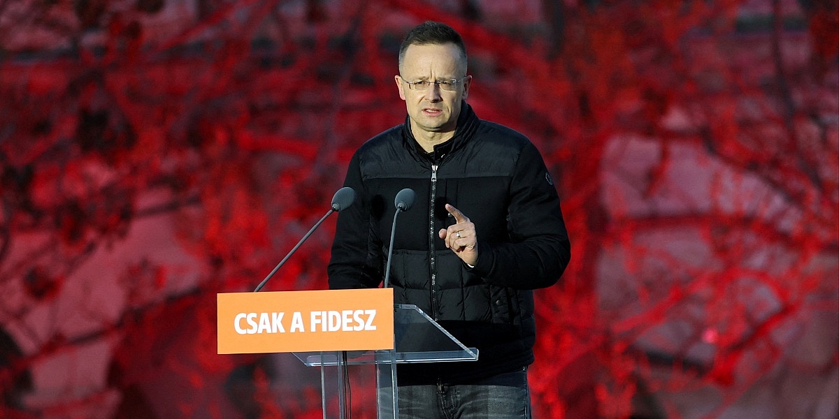 Szijjarto iz ministarske fotelje prelazi u poslaničke klupe nakon debakla na izborima