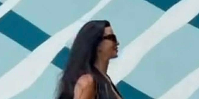 Ivana Knoll u lovu na kadar nakon snimka koji je 