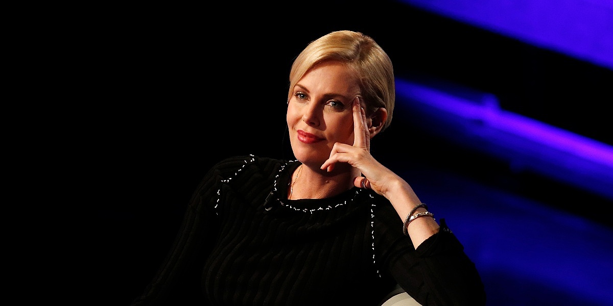Charlize Theron: Nedavno sam imala seks s dečkom od 26 godina i bilo je nevjerovatno