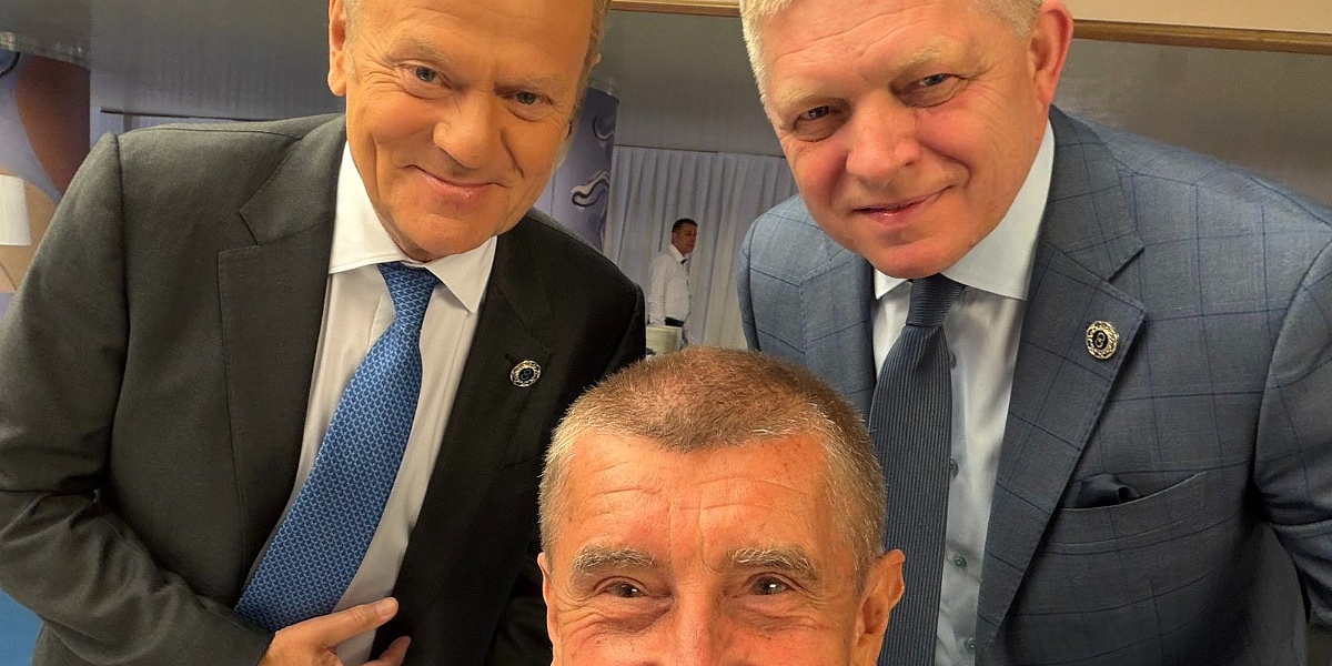 Tusk, Fico i Babiš objavili selfie iz Jerevana i prozvali jednog čovjeka: 