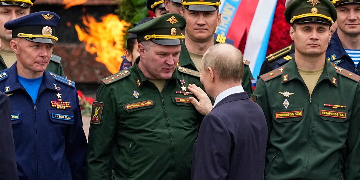 Upozorenje iz Brisela: Amerika se povlači, a Putin sprema hibridni udar koji bi mogao razbiti jedinstvo NATO-a