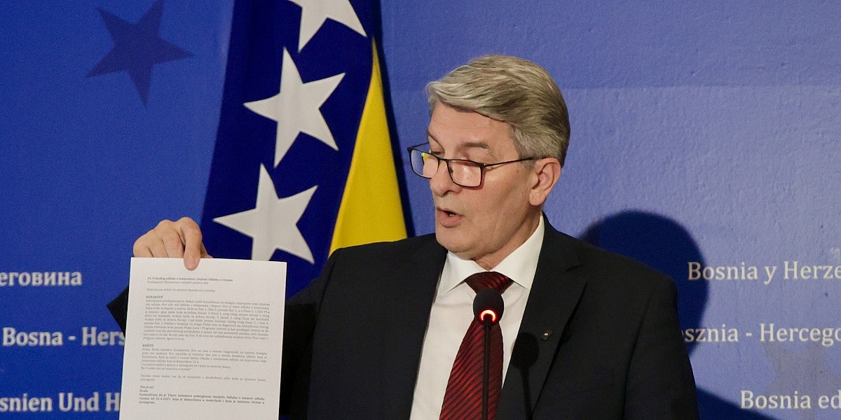 Mehmedović traži hitnu reakciju: Odlazak Schmidta je dobrodošao, ali ovakav način je apsolutno neprihvatljiv