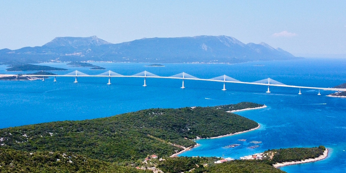 Pelješki most ide na popravku zbog pukotina na stubovima, Hrvatske ceste tvrde da nisu opasne za stabilnost