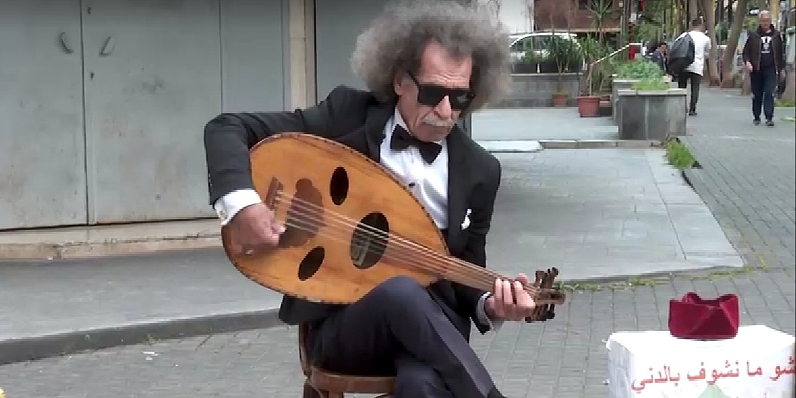 Libanski muzičar koji sa sinom živi u kombiju pronalazi utjehu u sviranju ouda: Borim se muzikom i stvaram novi jezik