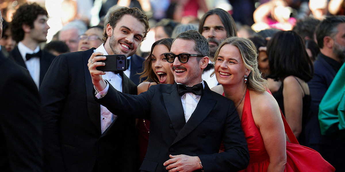 Elijah Wood prekršio pravilo u Cannesu: Uprkos zabrani napravio selfie na crvenom tepihu