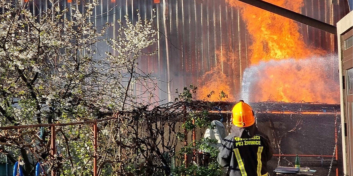 Tragedija u Srebreniku: Muškarac stradao u požaru koji je zahvatio kuću