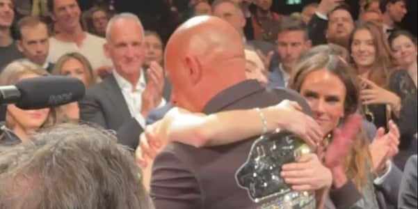 Vin Diesel zaplakao u Cannesu prisjećajući se Paula Walkera, dugo je grlio njegovu kćerku