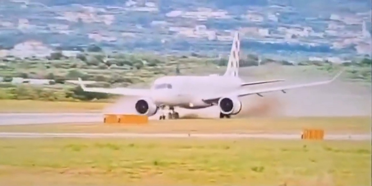 Objavljen videosnimak izlijetanja aviona sa piste aerodroma u Splitu