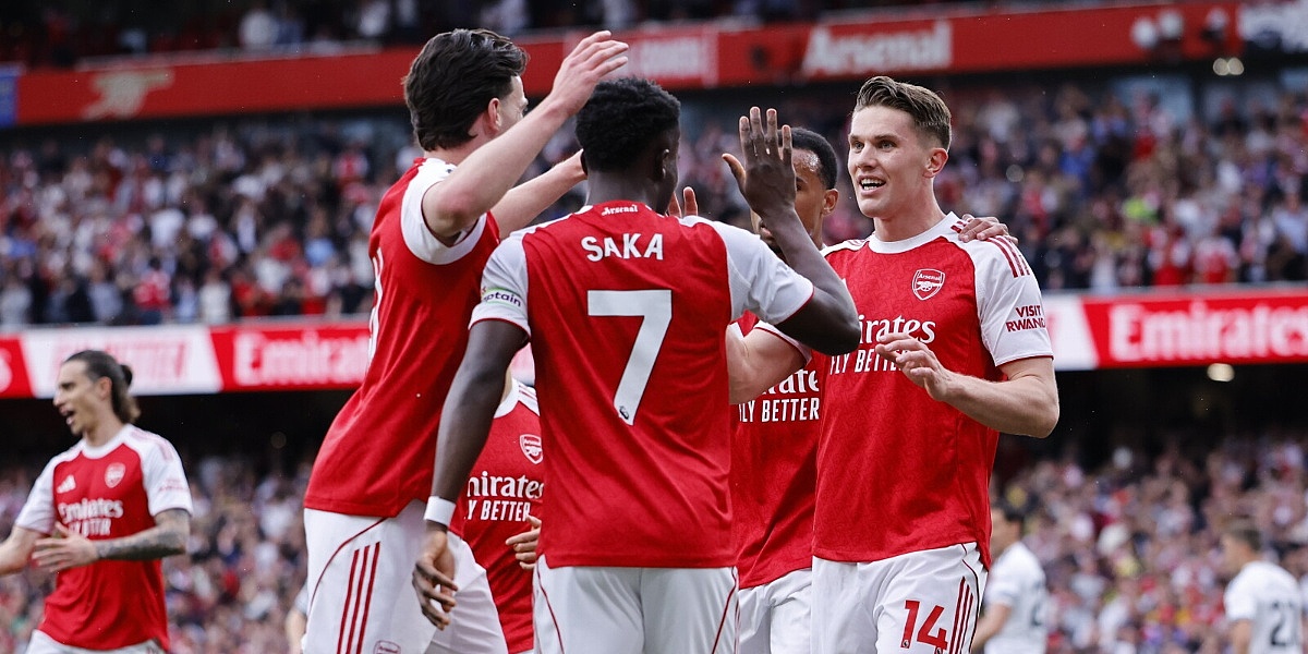 Arsenal je nakon 22 godine postao prvak Engleske!