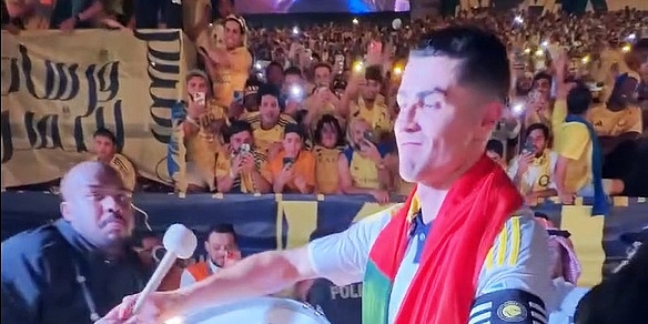 Ronaldo u suzama dočekao prvu titulu s Al-Nassrom pa s bubnjem poveo ludo slavlje