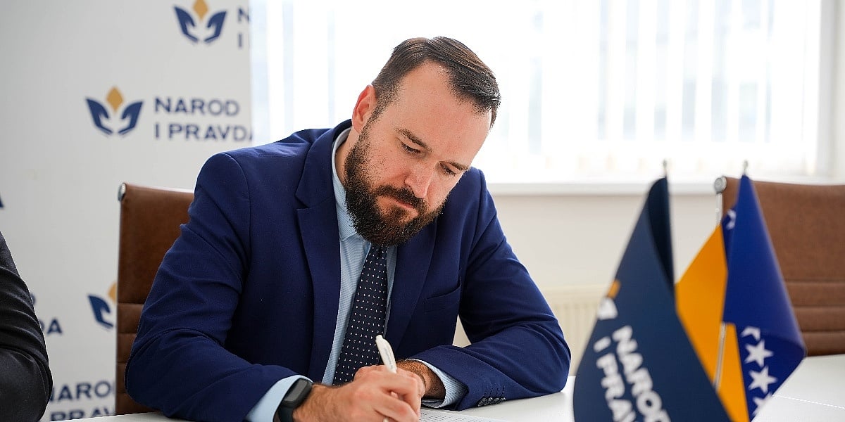 Admir Čavalić pristupio Narodu i Pravdi: "Država, ekonomija i društvo su važniji od same stranke"