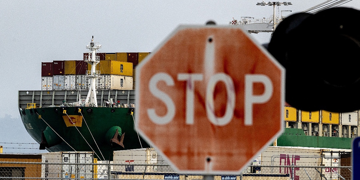 Washington planira uvesti nove carine od najmanje 10 posto na robu iz 60 zemalja
