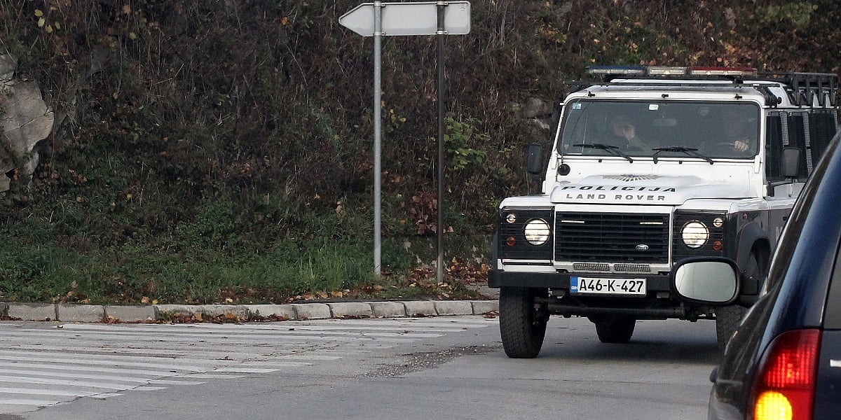 Policija u Zavidovićima uhapsila muškarca zbog sumnje na pokušaj ubistva ženske osobe
