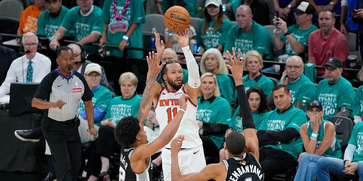 Knicksi pobijedili u prvoj utakmici NBA finala, slavili su kod Spursa nakon velikog preokreta
