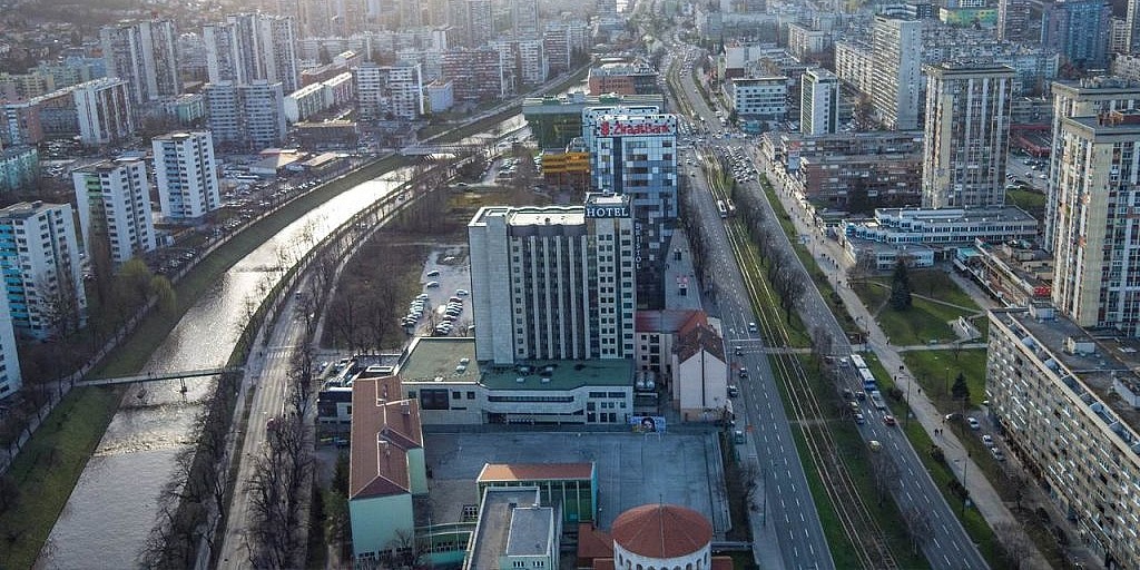 Novo Sarajevo planira uvesti naplatu javnog parkinga, građani već negoduju